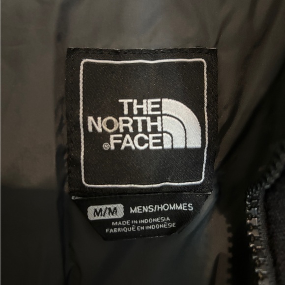 Men's Northface vest - Picture 5 of 7